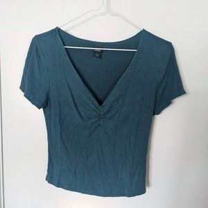 basic dark teal t-shirt crop top